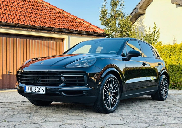 Porsche Cayenne cena 280000 przebieg: 140000, rok produkcji 2018 z Olesno małe 232